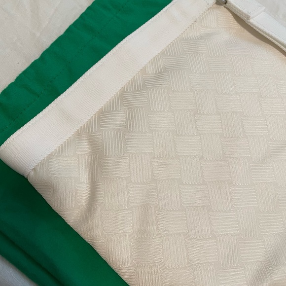 Bottega Veneta White Trekking Pouch - Picture 7 of 12